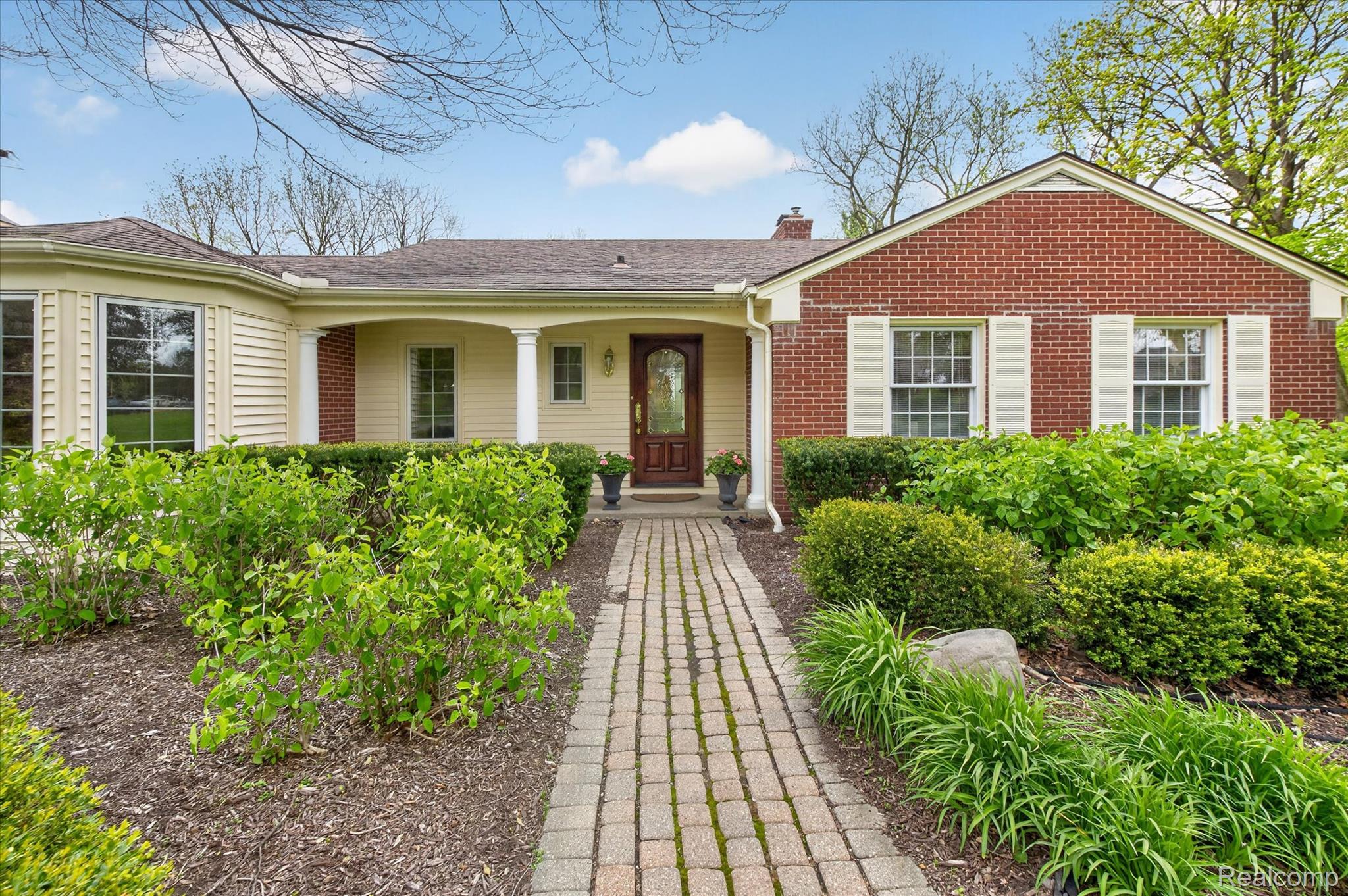 13960 Ridgewood Drive