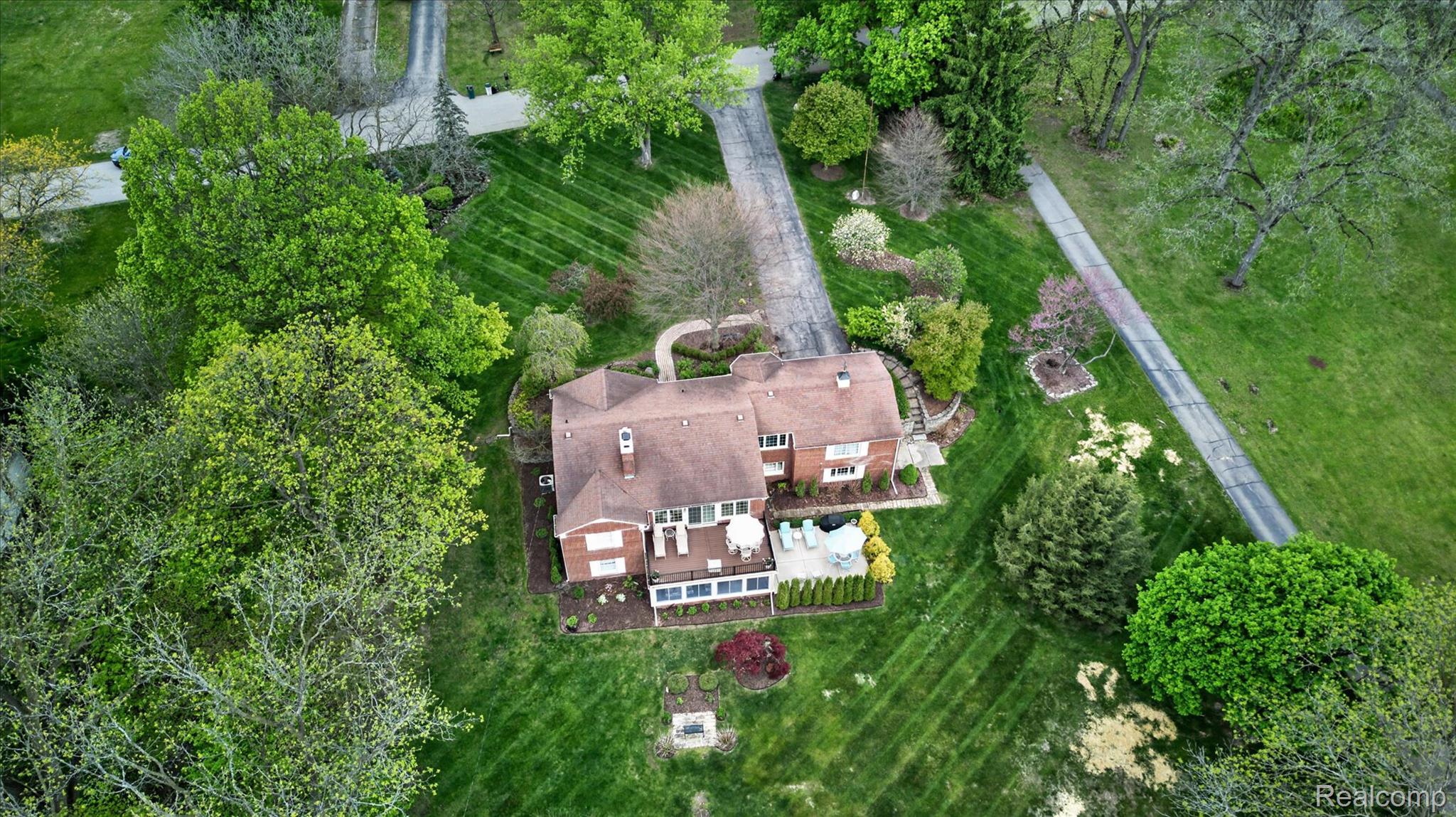 13960 Ridgewood Drive
