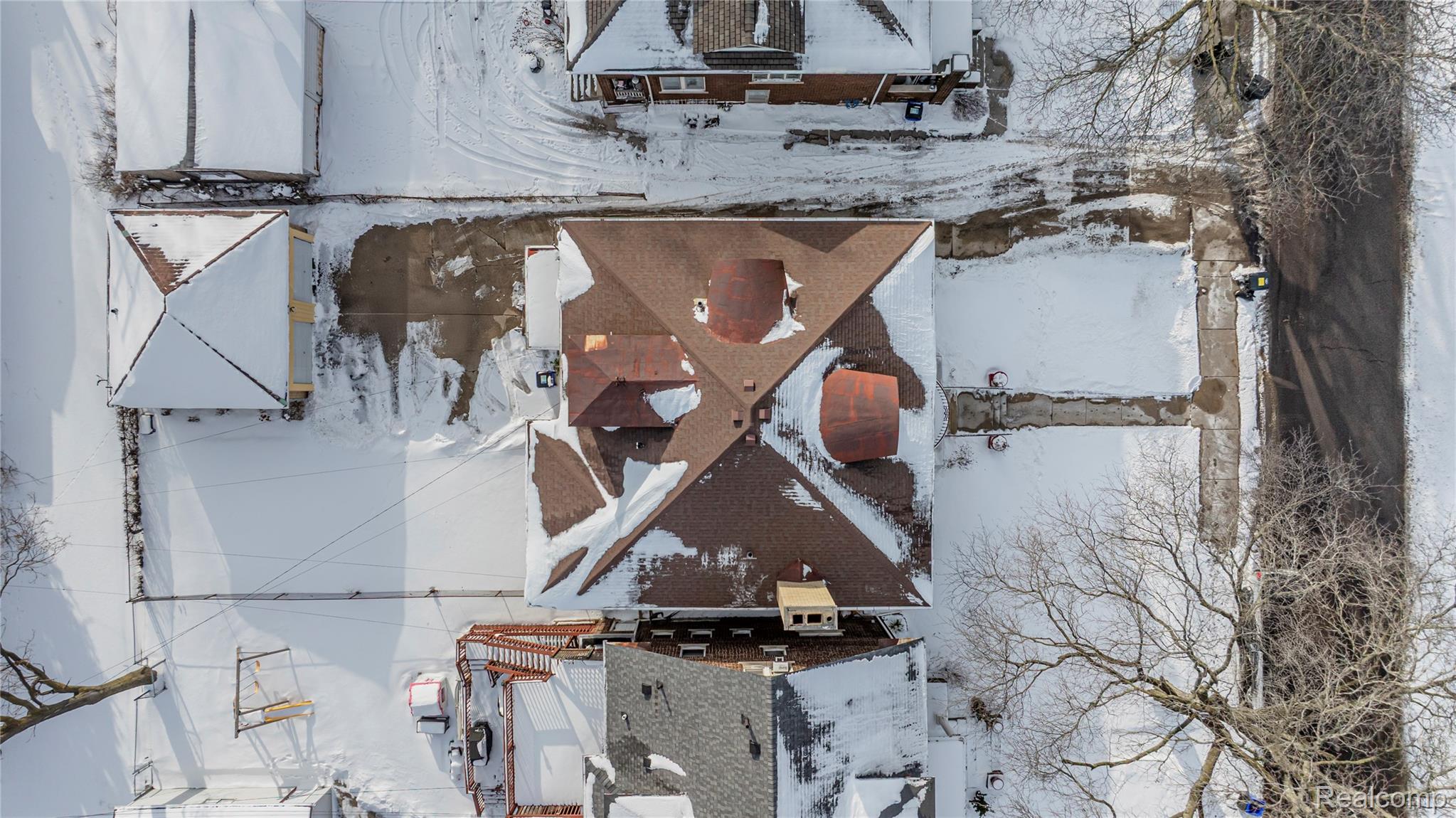 1695 Chicago Boulevard