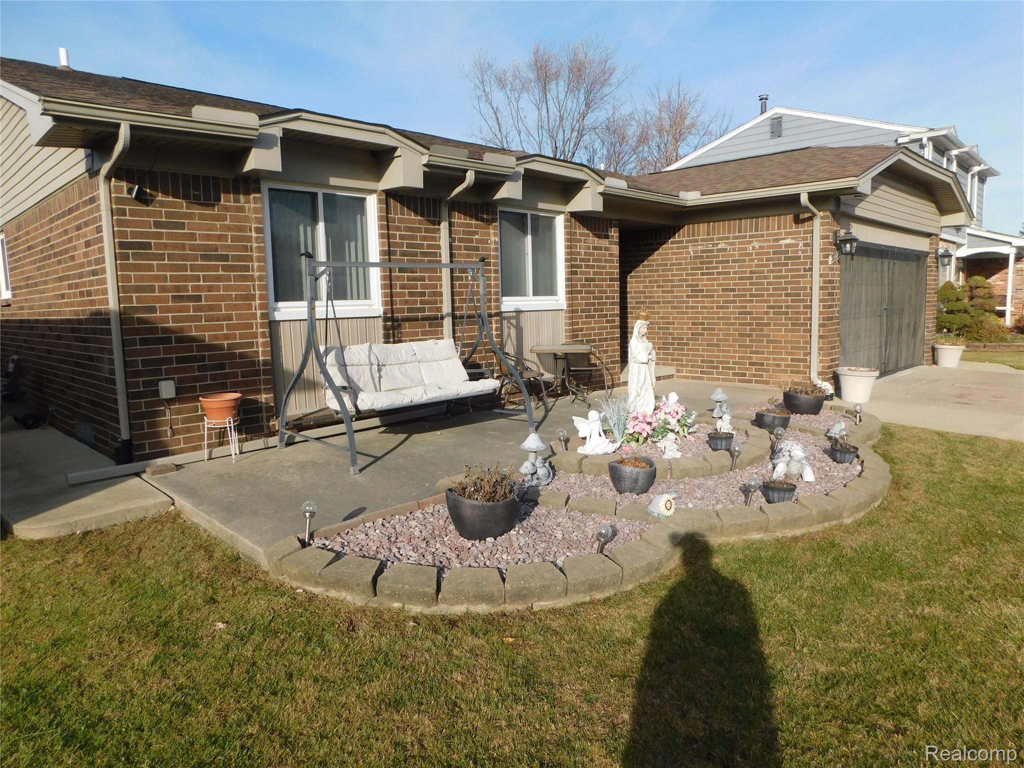 38223 Forsdale Drive