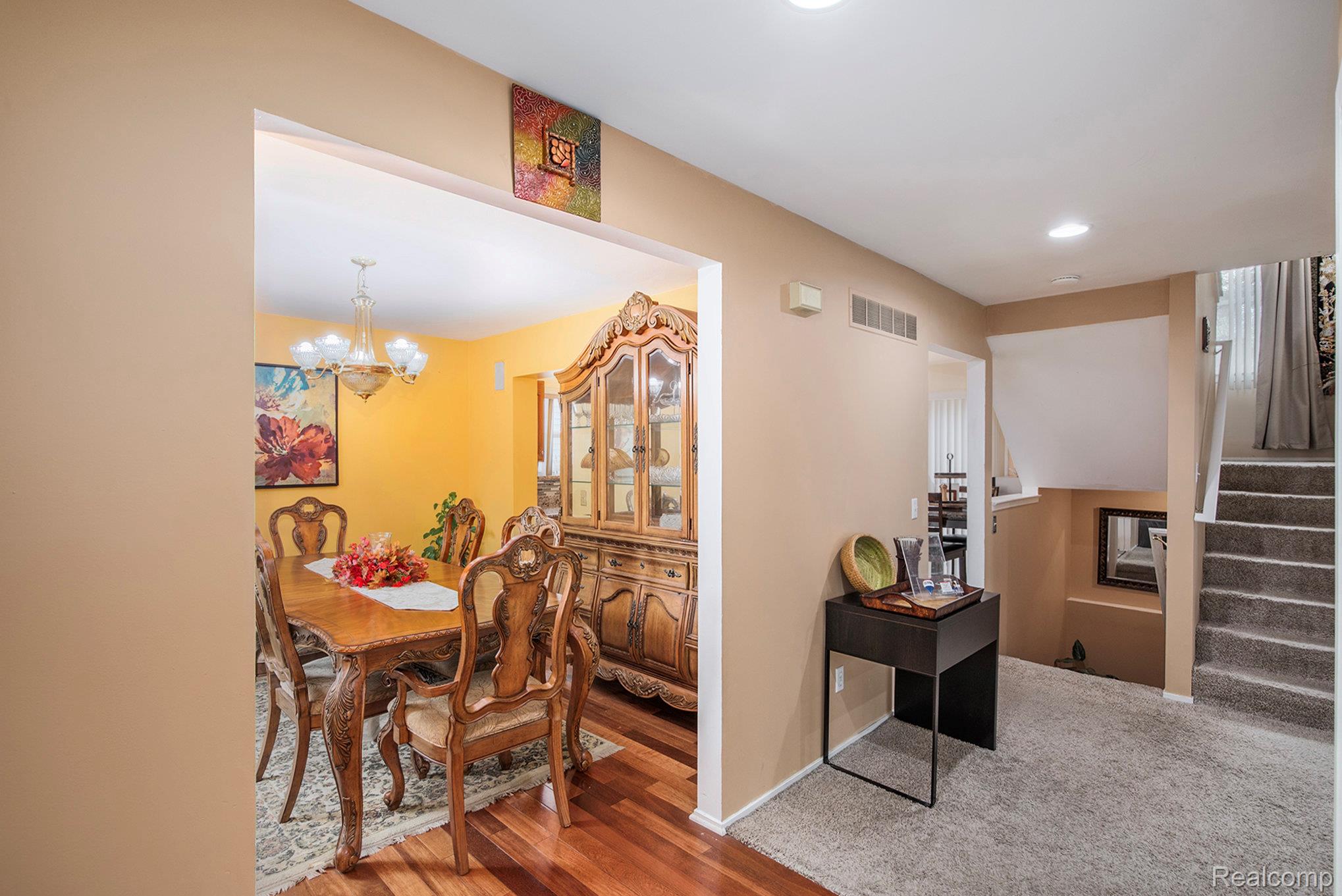 862 Polo Place