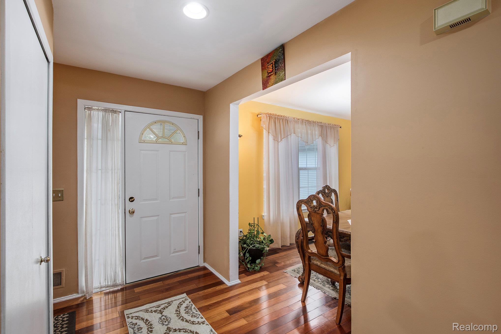 862 Polo Place