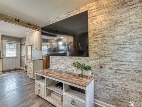 Tiny photo for 4611 N 3rd Street, Luna Pier City, MI 48157 (MLS # 57050220223)