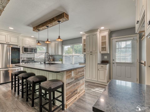 Tiny photo for 4611 N 3rd Street, Luna Pier City, MI 48157 (MLS # 57050220223)