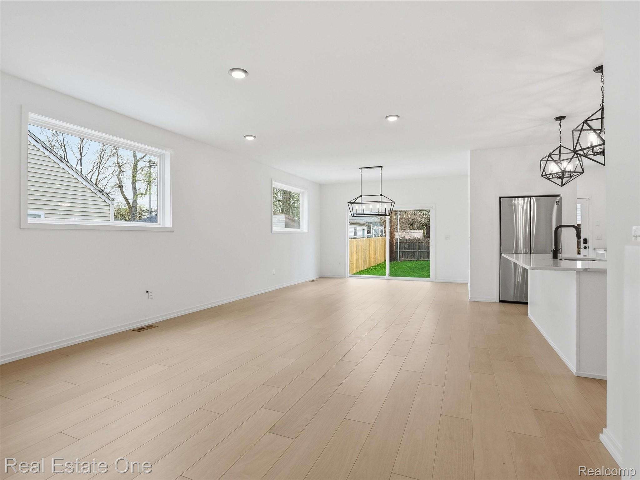 3351 Cummings Avenue