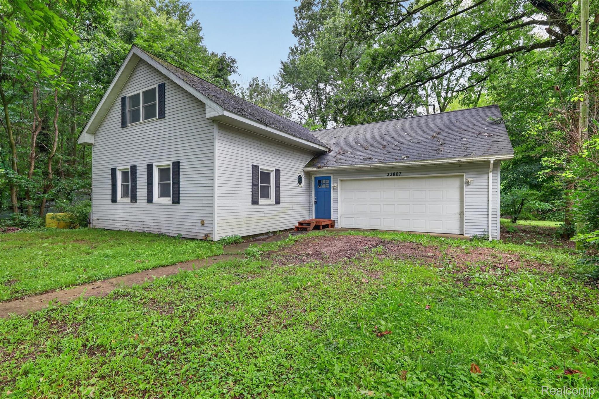 33807 Chipper Drive