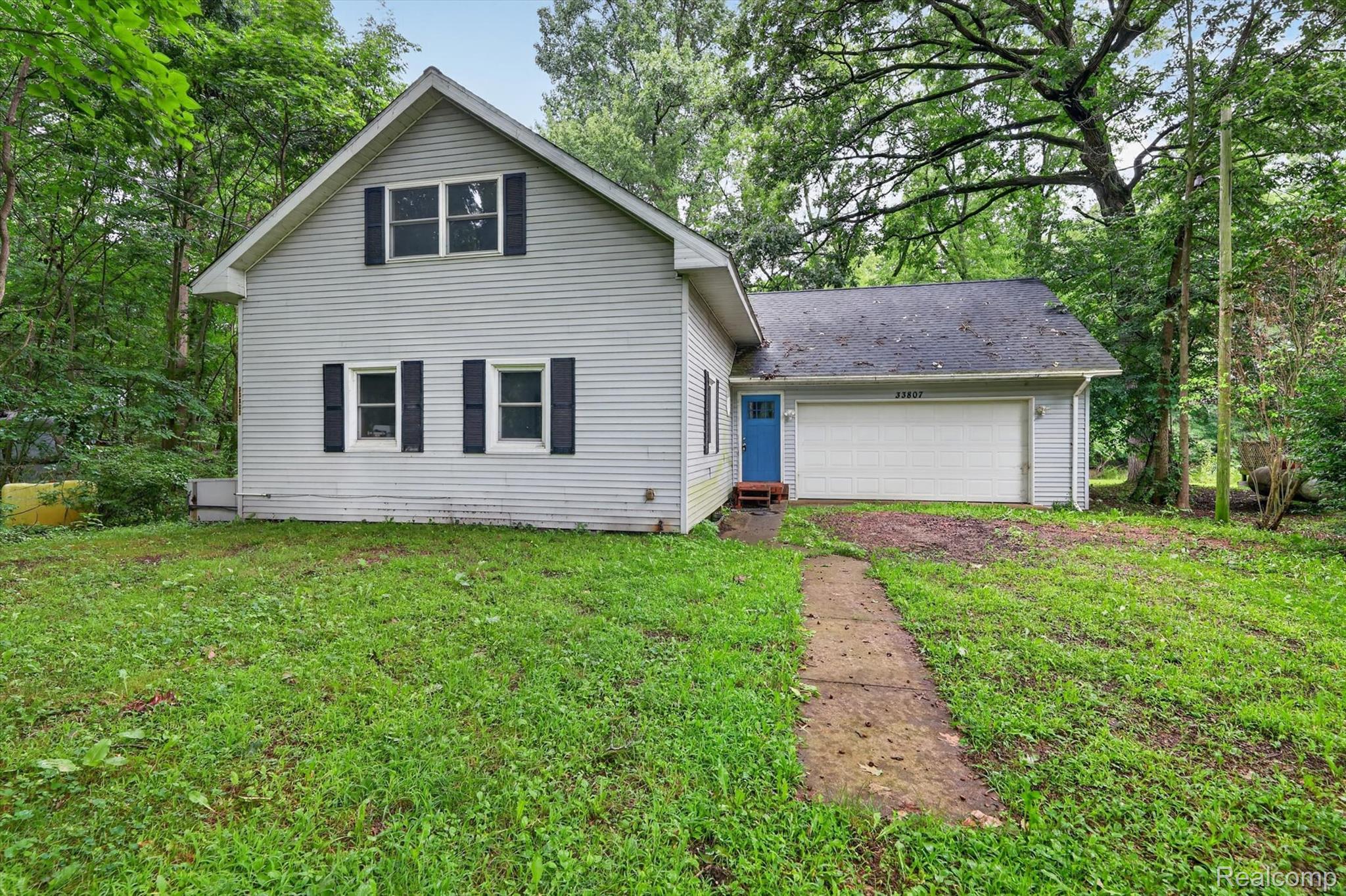 33807 Chipper Drive