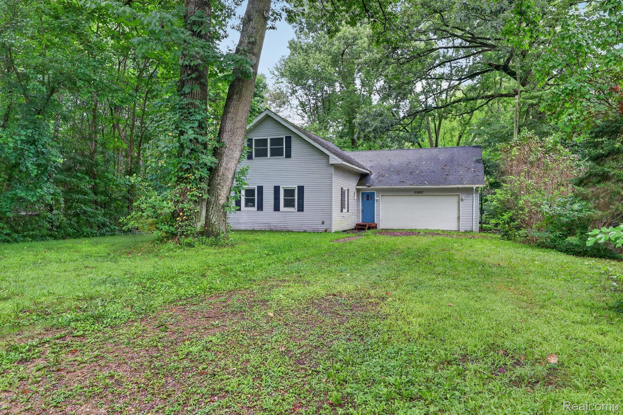 33807 Chipper Drive