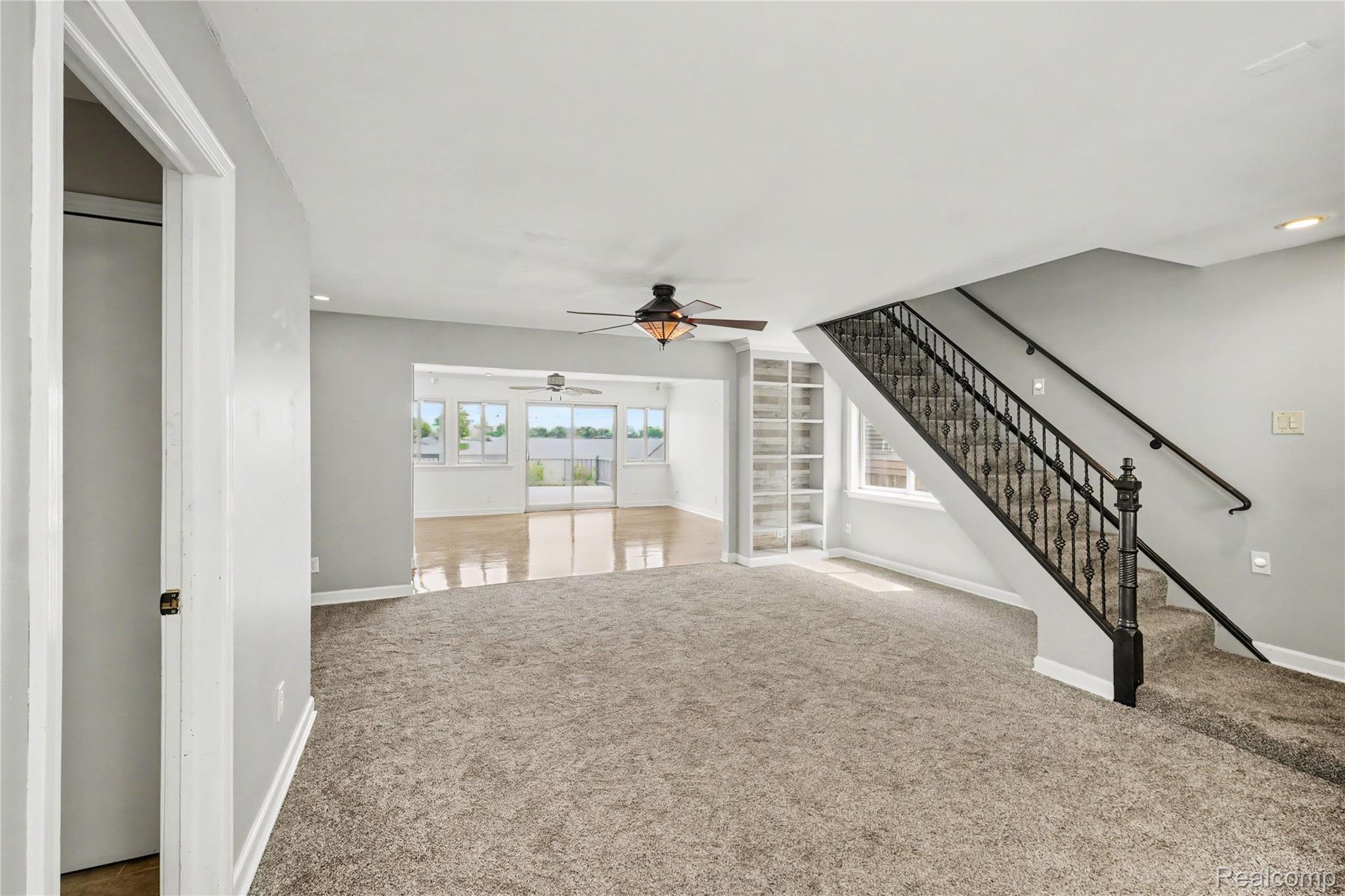 8390 Peninsular Drive