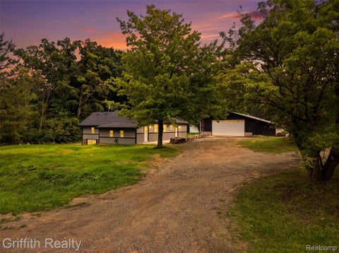 Photo for 5820 Mack Road