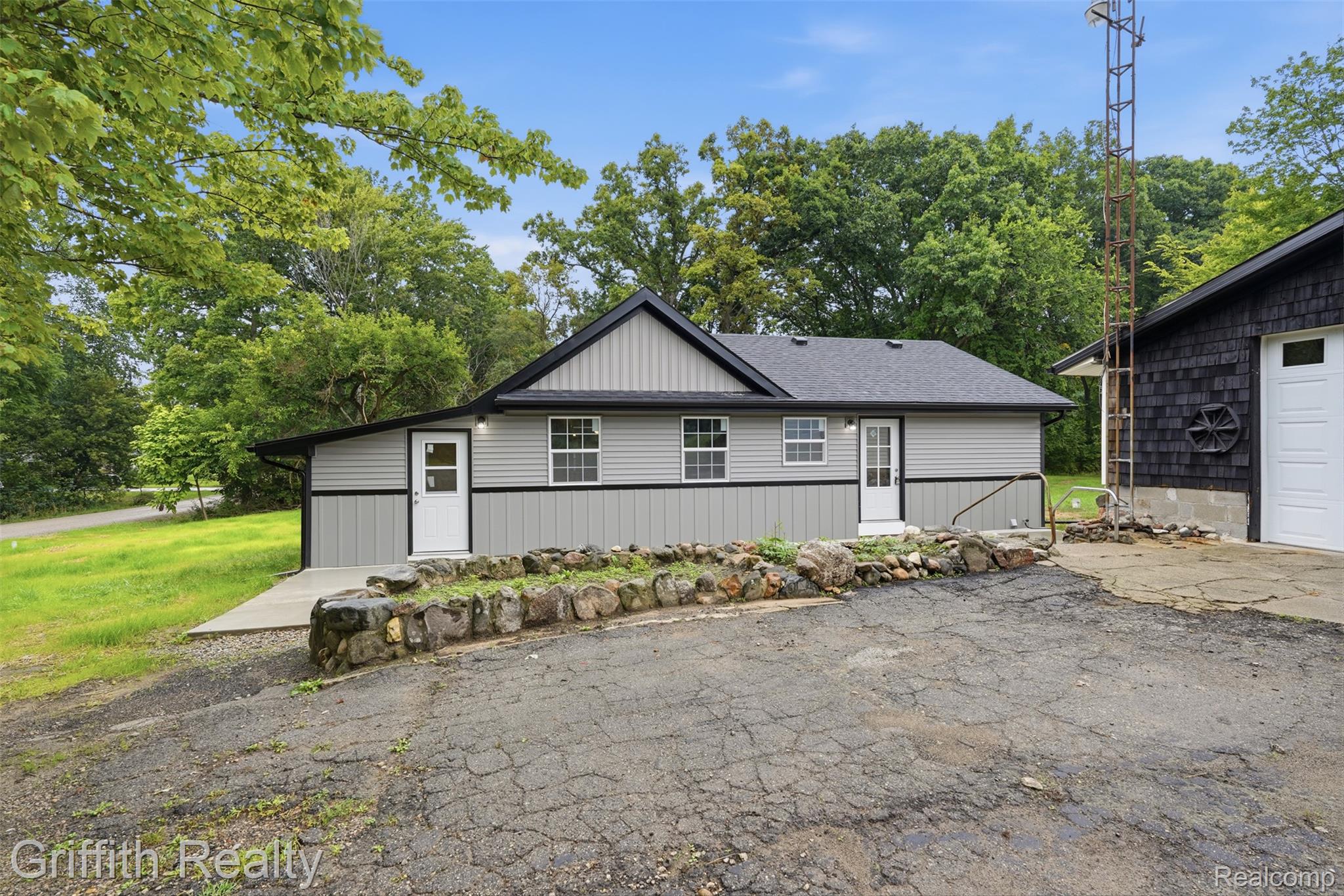 5820 Mack Road