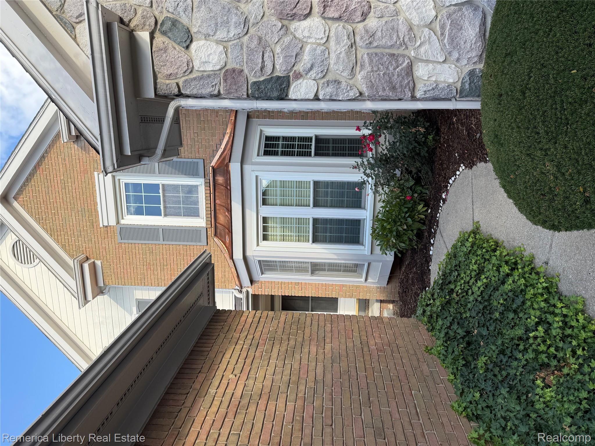 39484 Village Run Drive 189