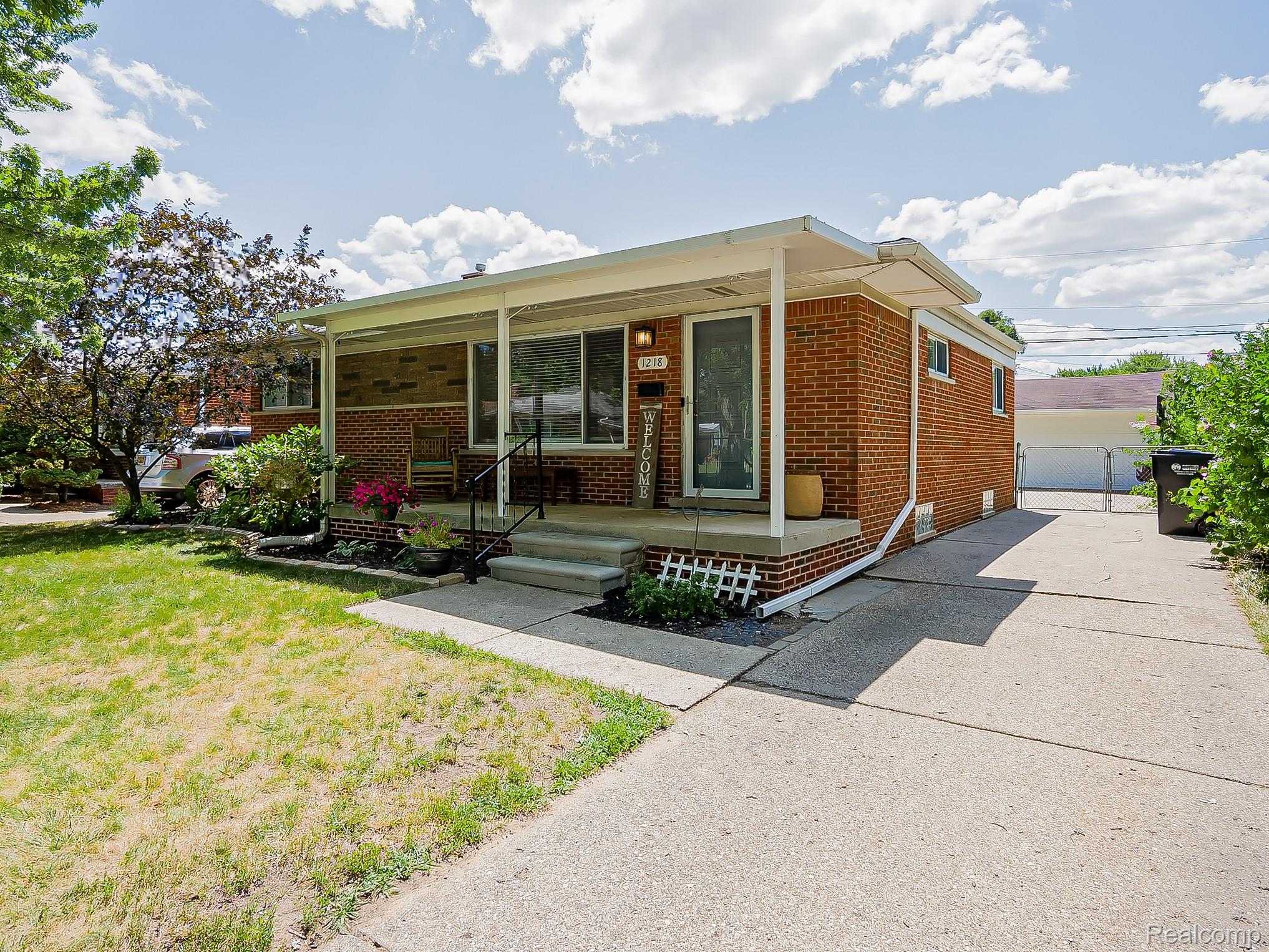 1218 Cynthia Avenue