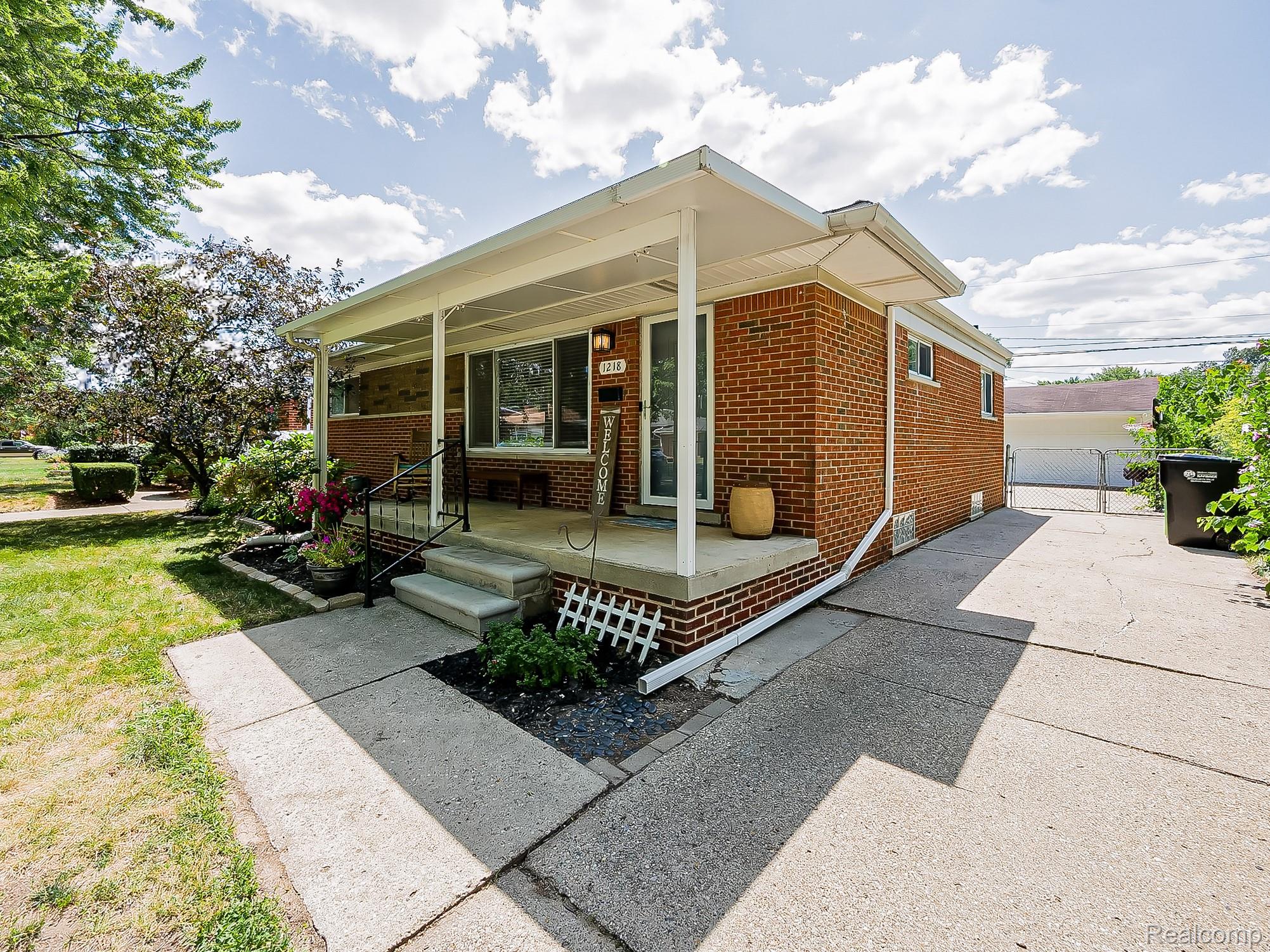 1218 Cynthia Avenue