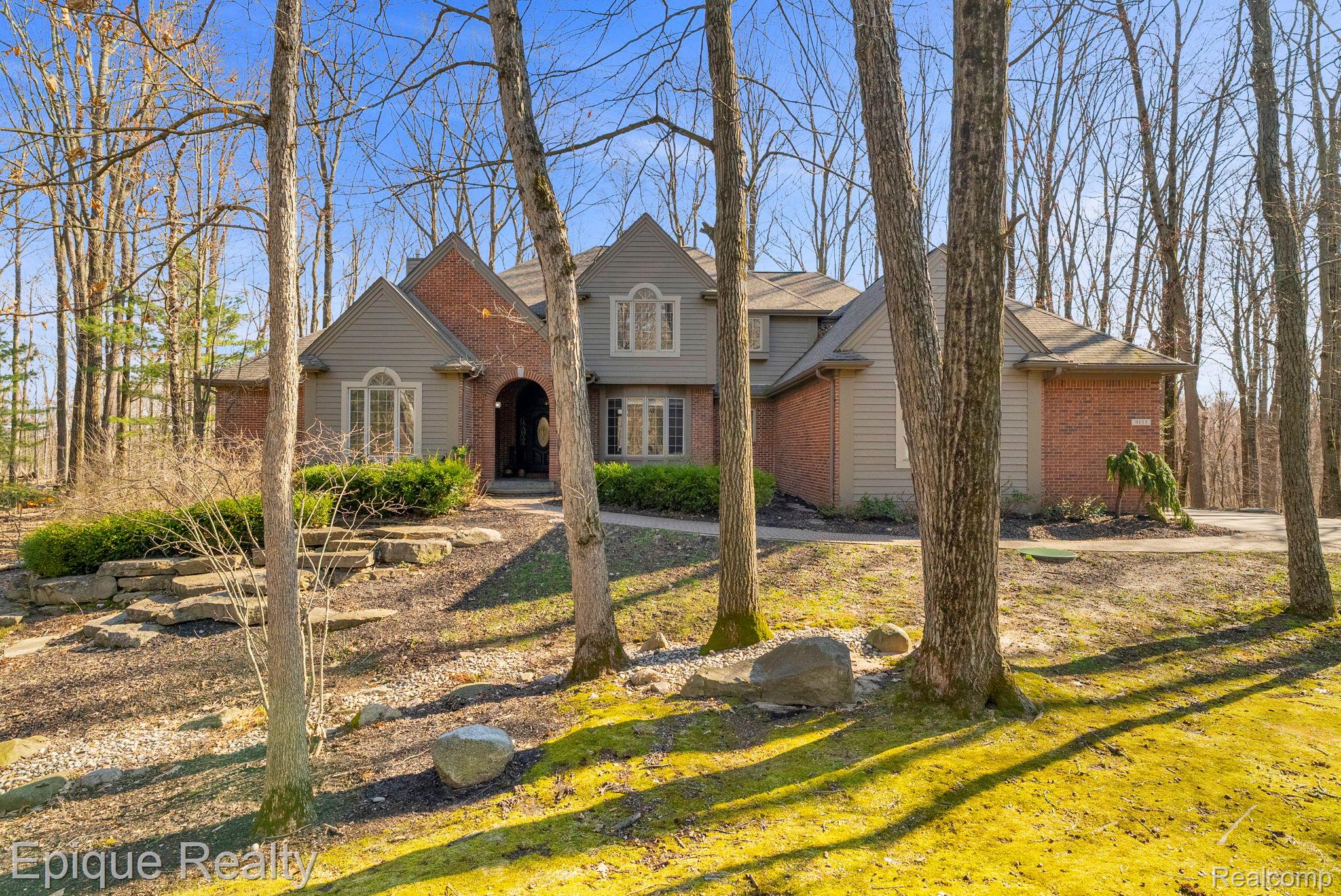 9155 Kelly Lake Drive