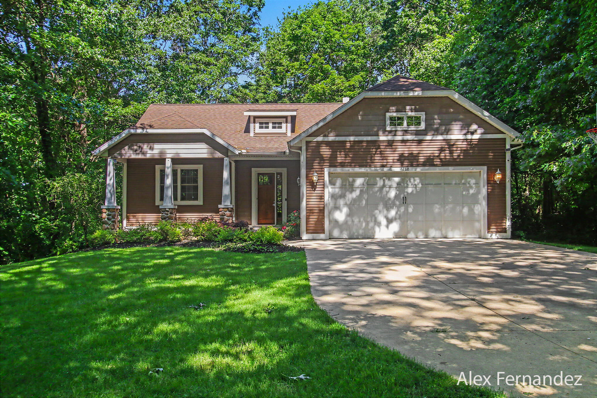 6288 Hawthorne Court