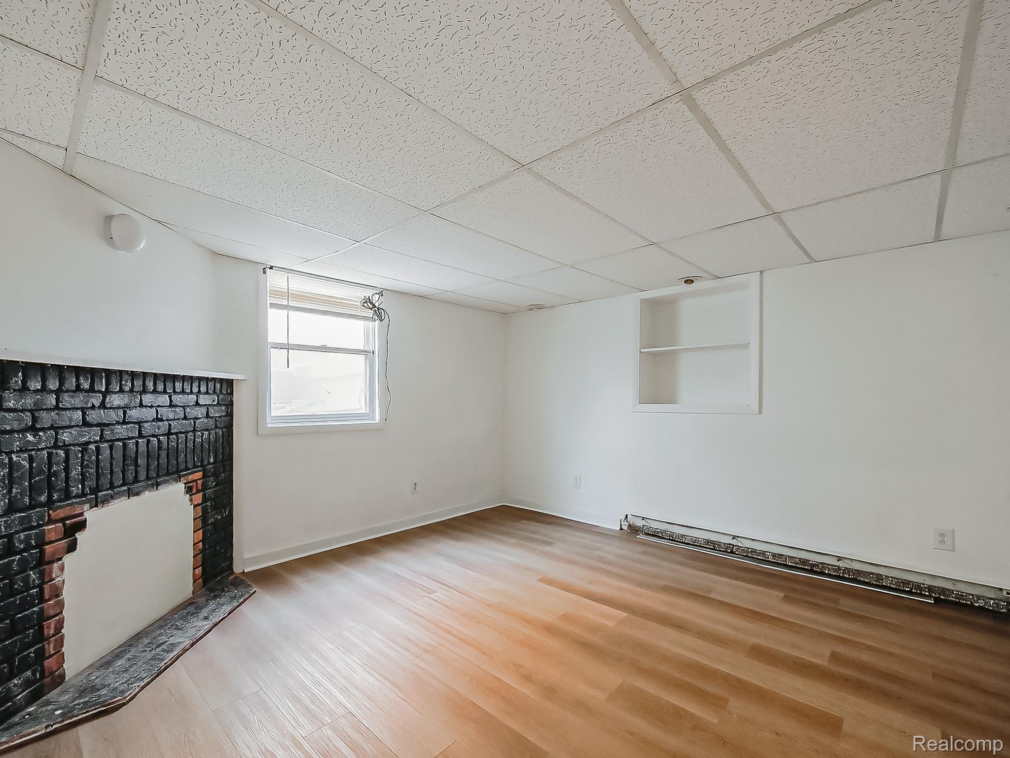 1809 Jackson Avenue 2