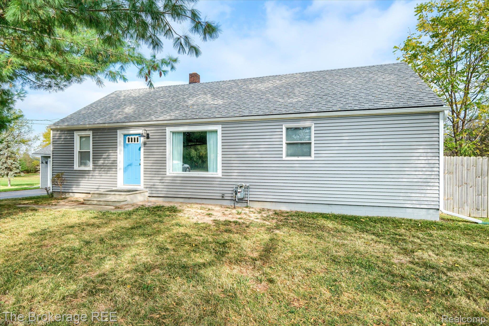 2061 E Grand Blanc Road