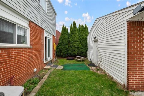 Tiny photo for 6716 Rosedale Boulevard, Allen Park City, MI 48101 (MLS # 81026025908)