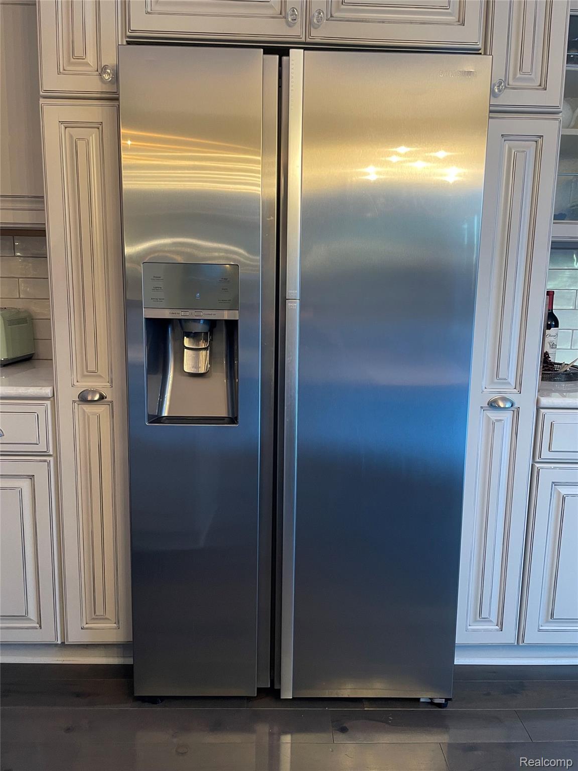 27211 Hickory Street