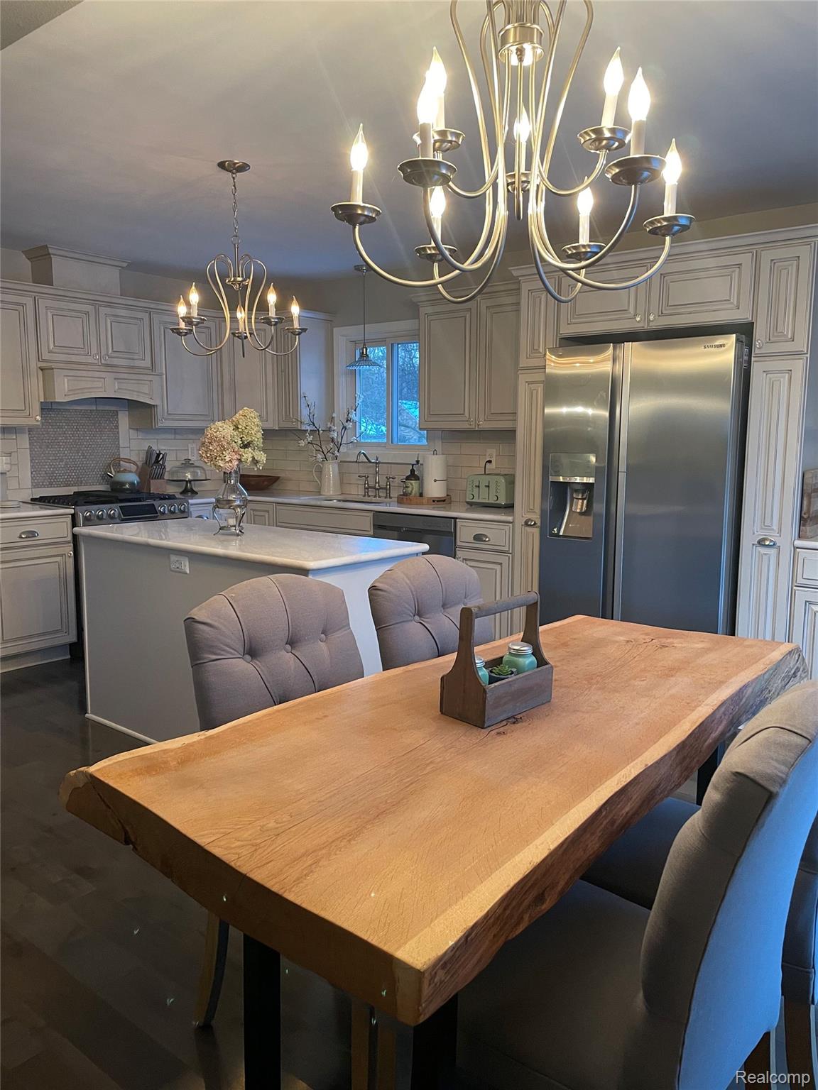 27211 Hickory Street