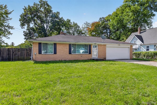3048 DIXIE CT, SAGINAW, MI 48601 - Image aff2eaed5dbc9c4402dcf946d0f48fe5/1928725160