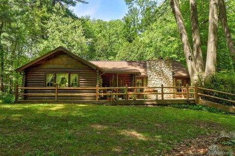 Tiny photo for 3814 S Towerline Road, Bridgeport Charter Township, MI 48722 (MLS # 20261039561)
