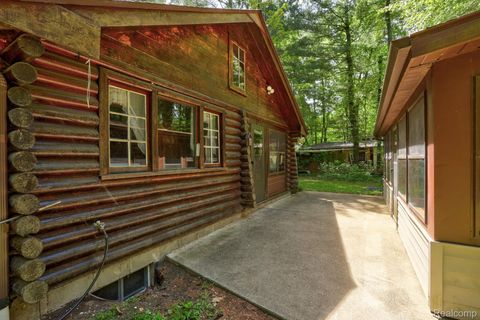 Tiny photo for 3814 S Towerline Road, Bridgeport Charter Township, MI 48722 (MLS # 20261039561)