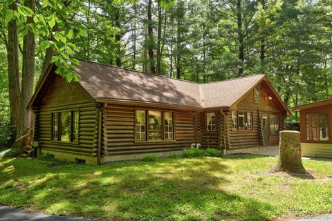 Tiny photo for 3814 S Towerline Road, Bridgeport Charter Township, MI 48722 (MLS # 20261039561)
