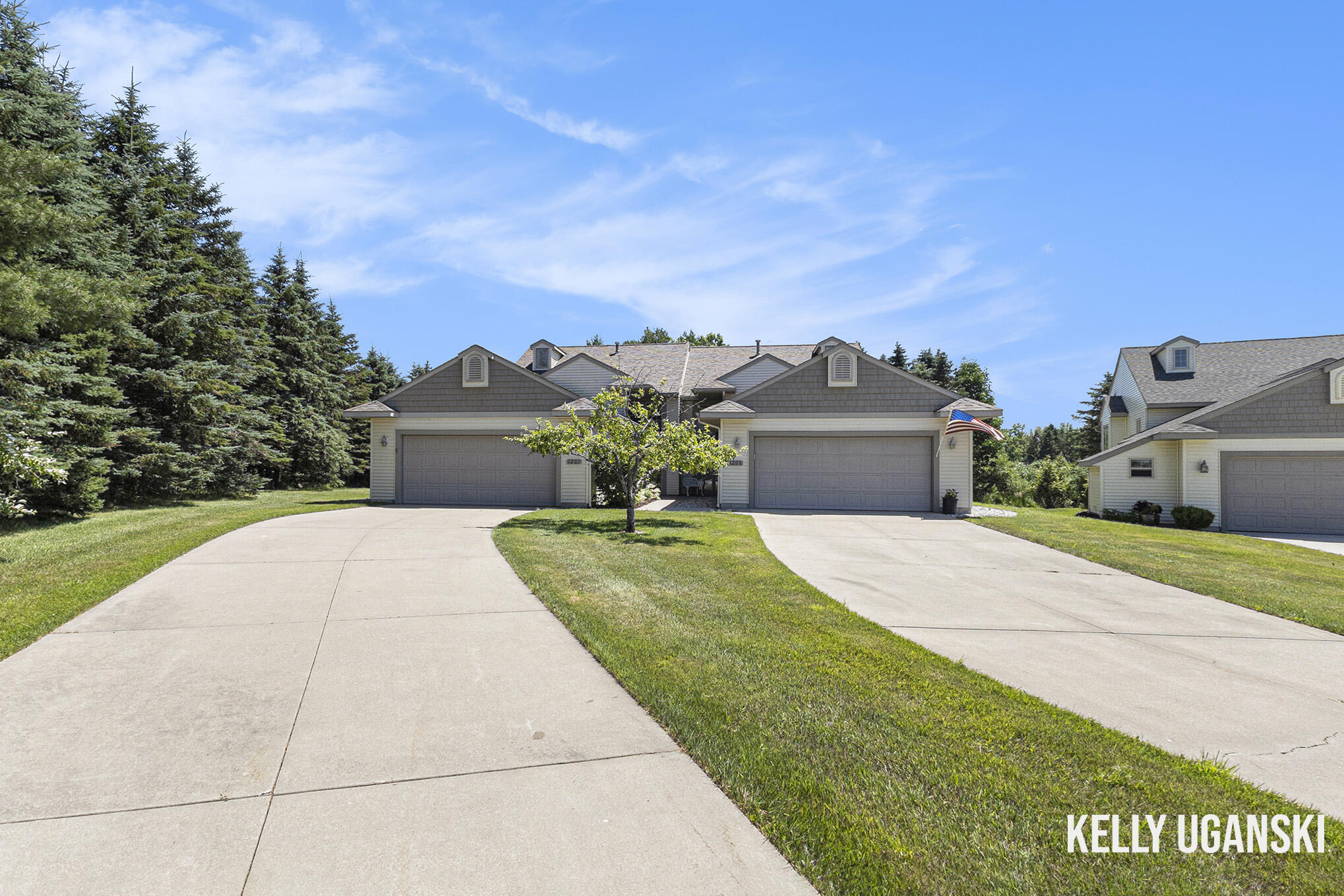 1201 S Timberview Drive