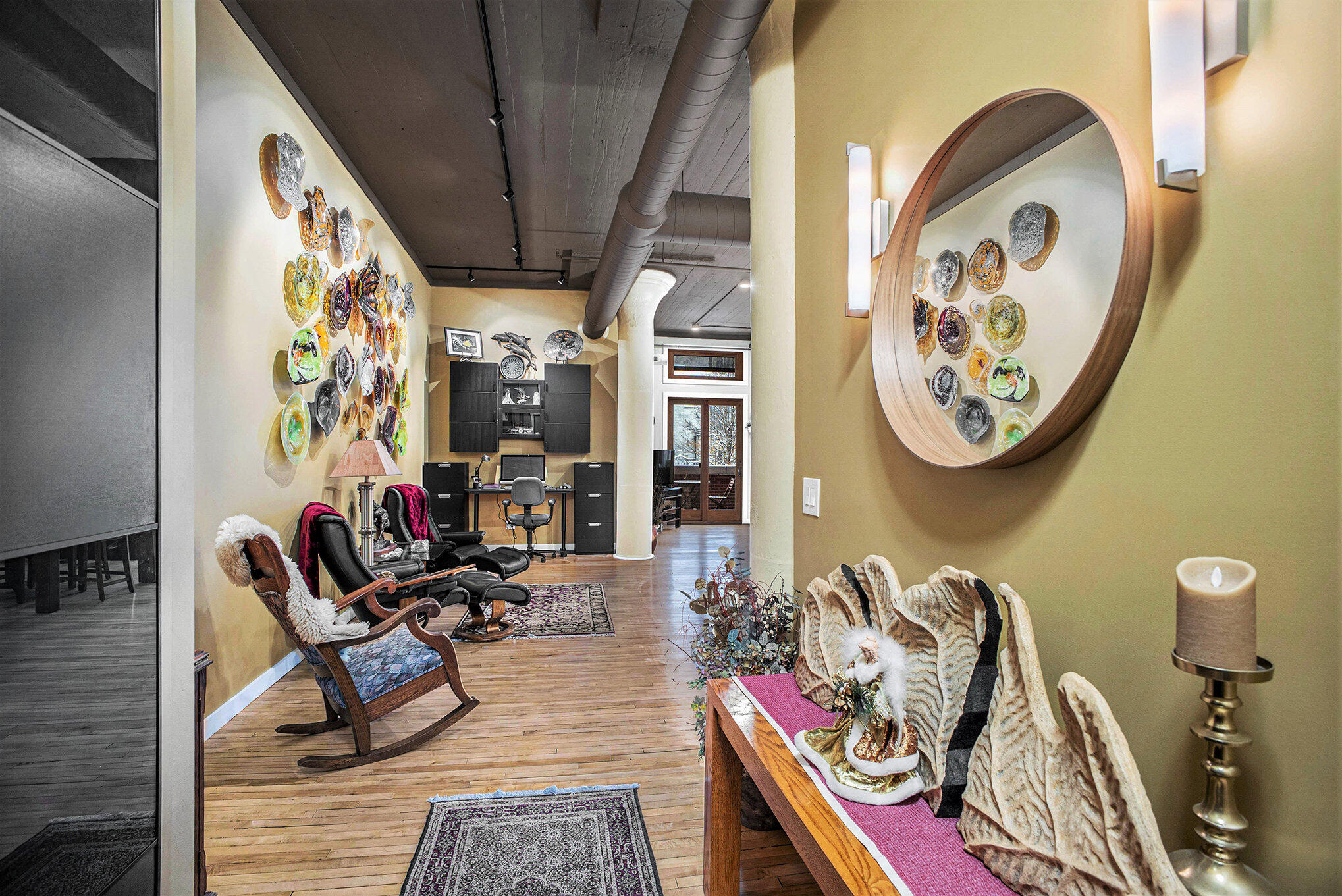 109 W Washington Avenue 8