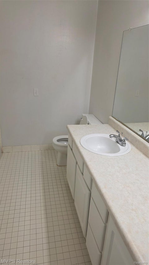 Tiny photo for 16275 W 9 Mile Road #102, Southfield City, MI 48075 (MLS # 20261078767)