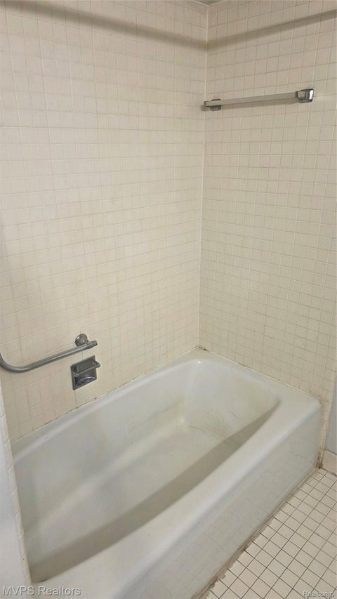 Tiny photo for 16275 W 9 Mile Road #102, Southfield City, MI 48075 (MLS # 20261078767)