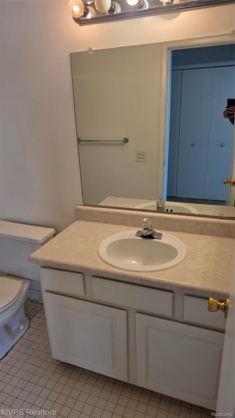 Tiny photo for 16275 W 9 Mile Road #102, Southfield City, MI 48075 (MLS # 20261078767)