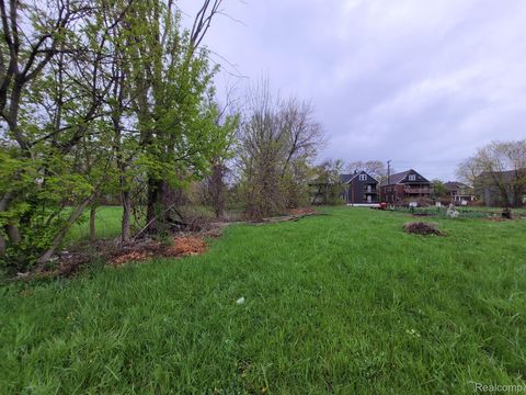 2184 Field Street Detroit City MI 48214