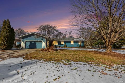 515 E Dawson Road Milford Charter Township MI 48381