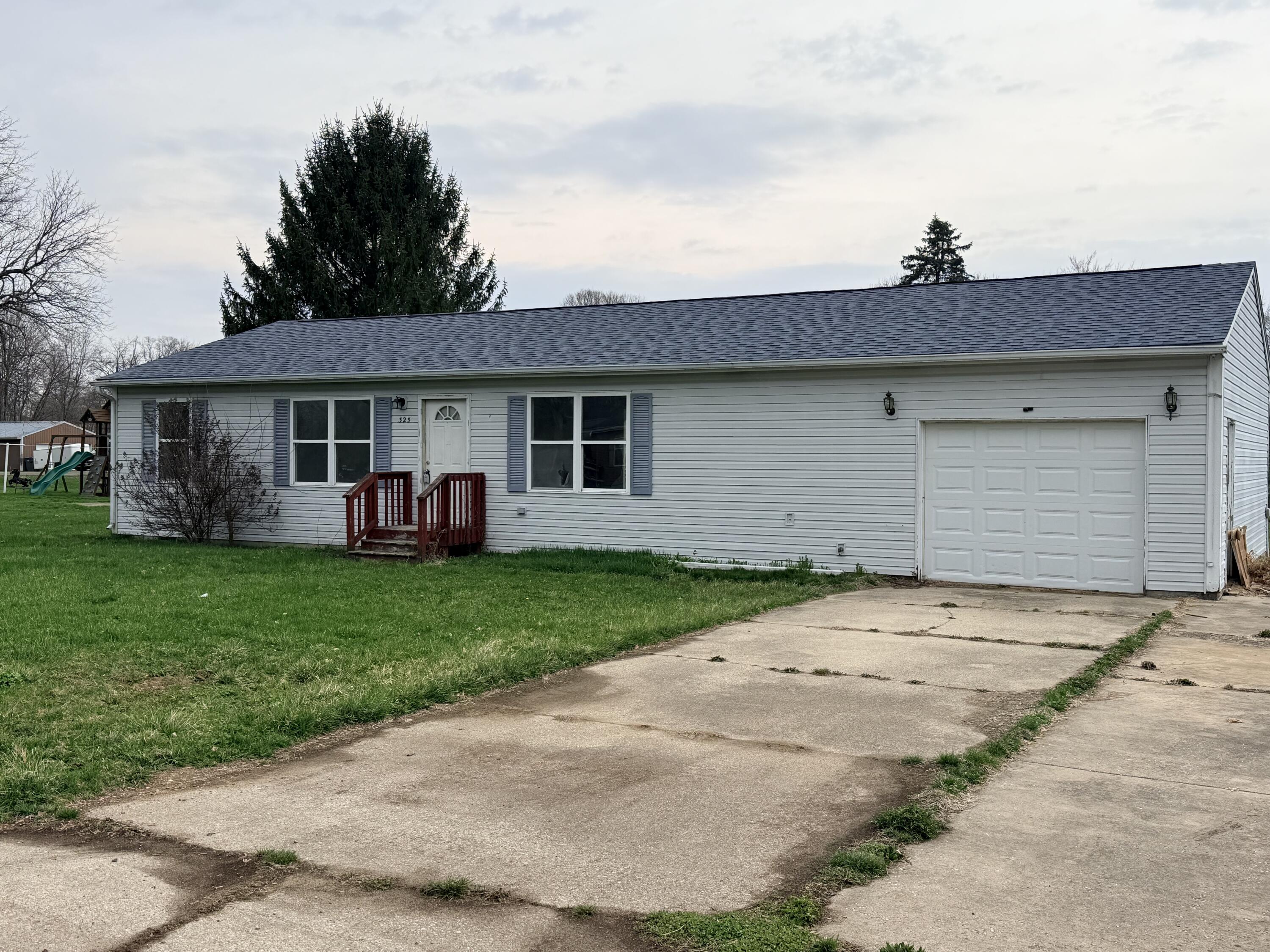 323 E South Street