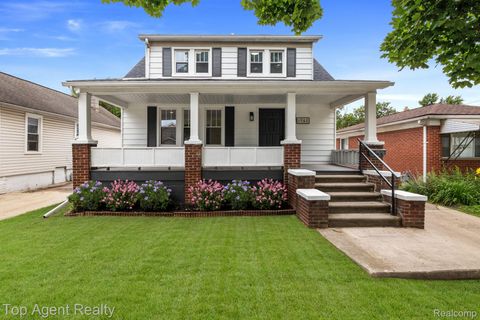 1562 Lafayette Boulevard Lincoln Park City MI 48146
