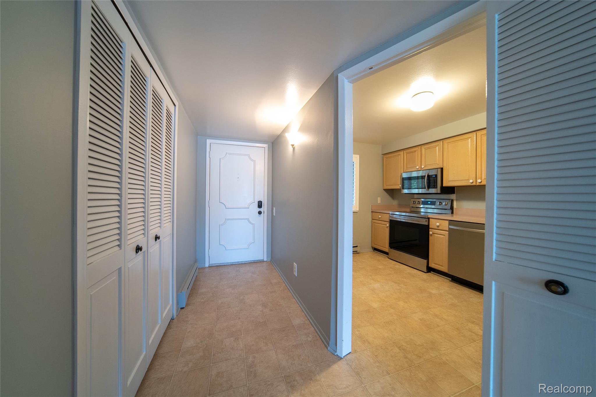 3415 Benjamin Avenue 403