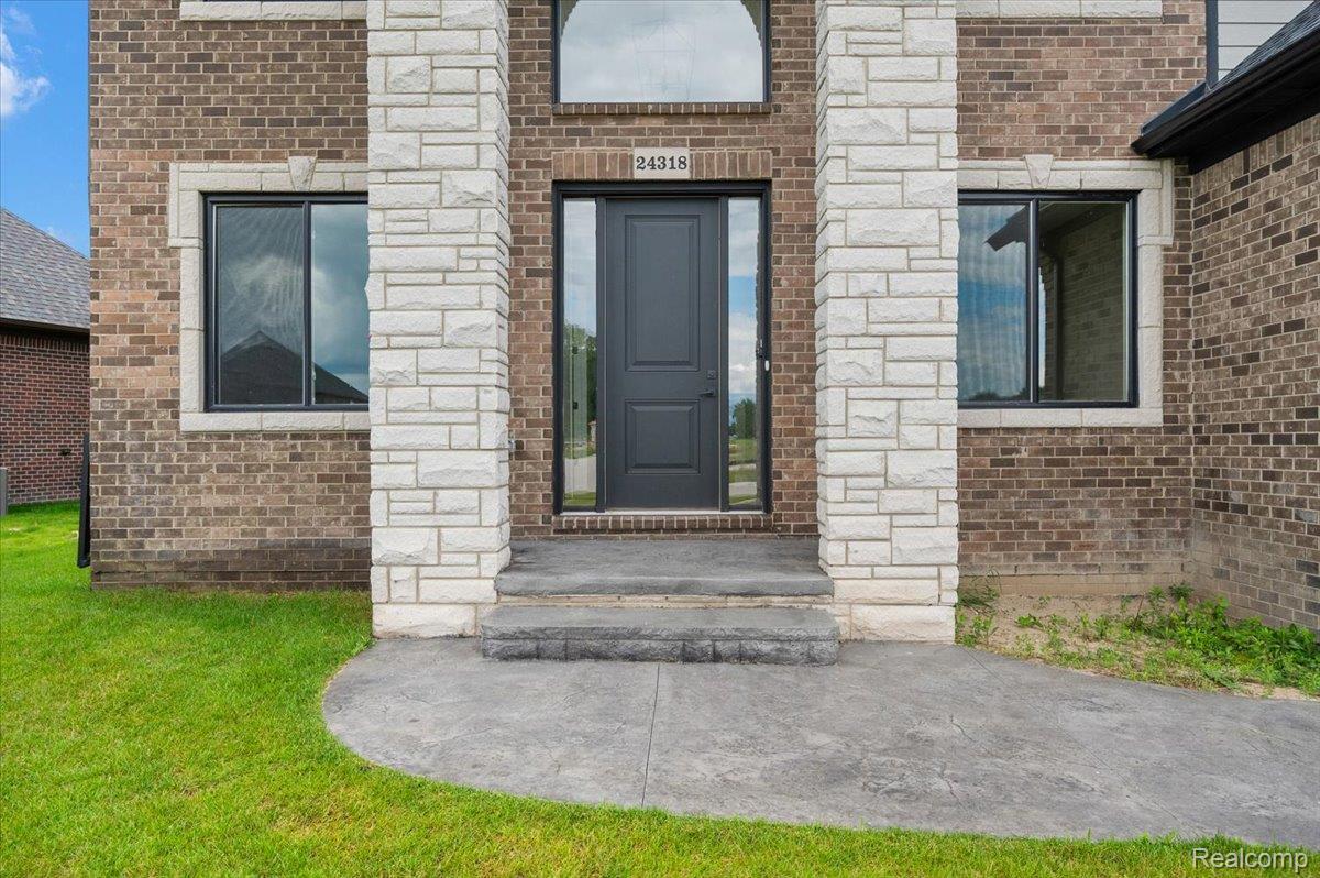 24318 Tullymore Drive