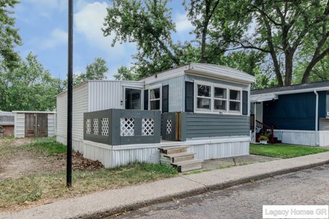 961 Dolphin Street SW 013 Wyoming City MI 49509