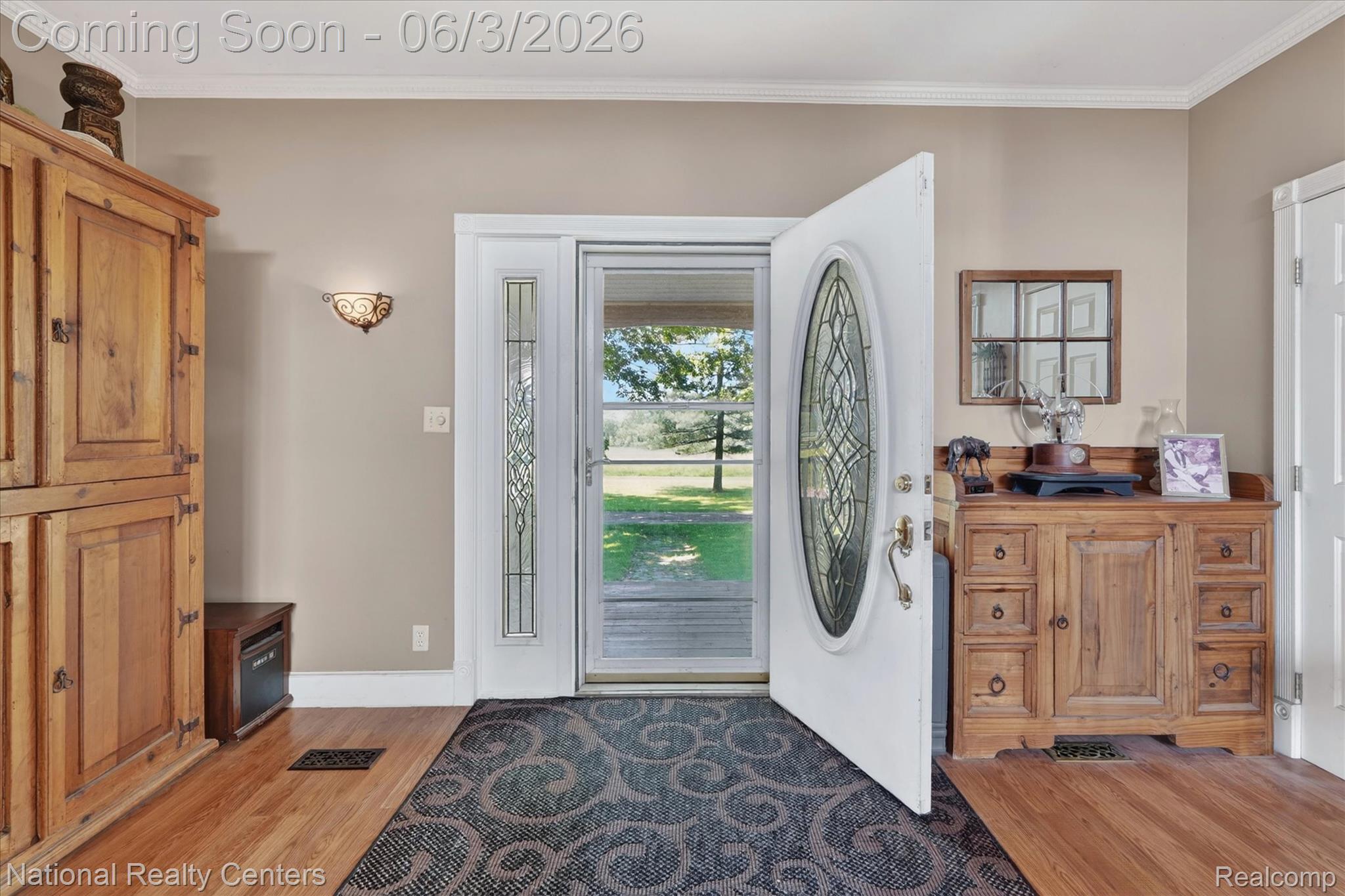 864 E Lovejoy Road