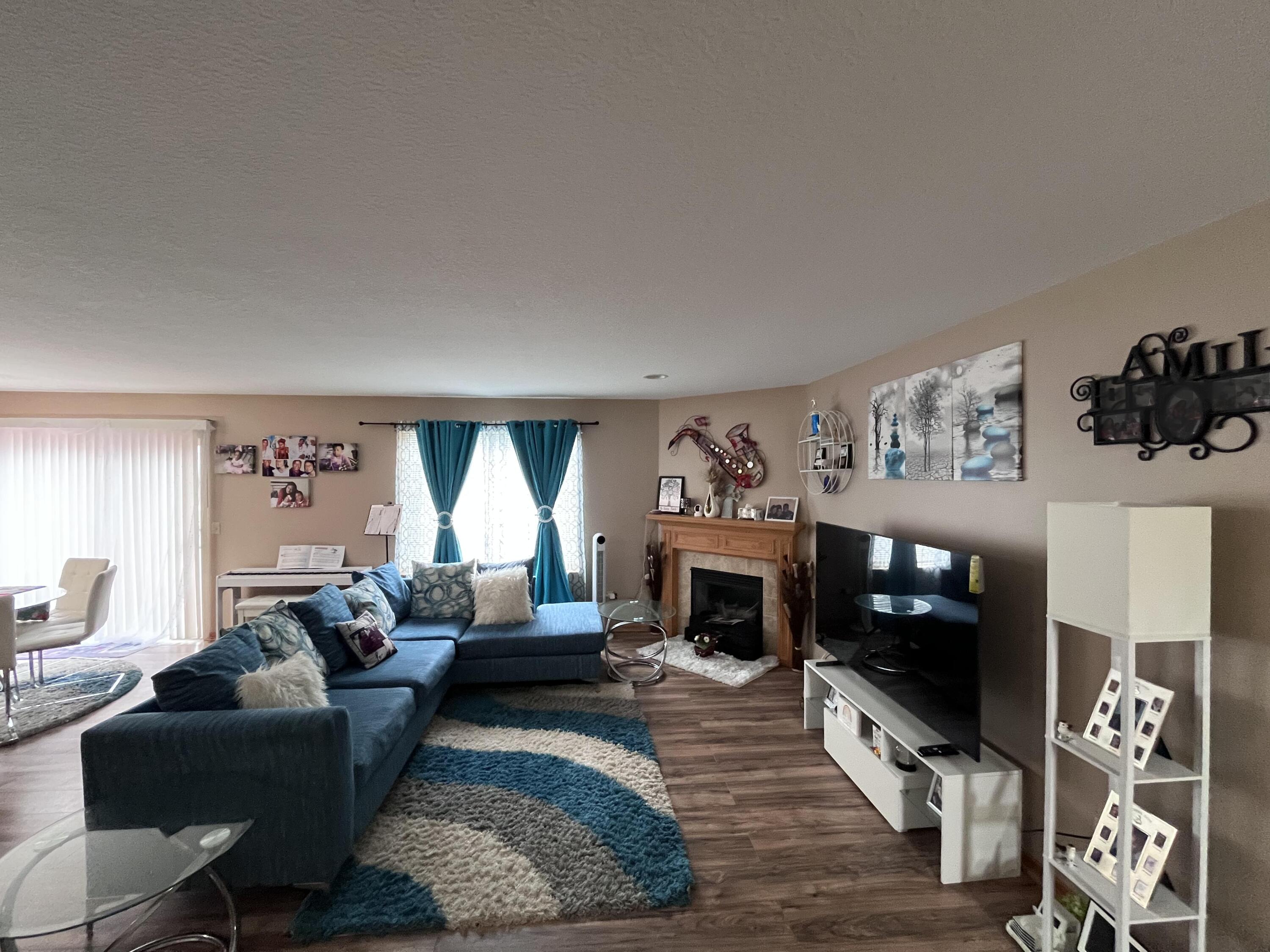 1637 chippewa Way