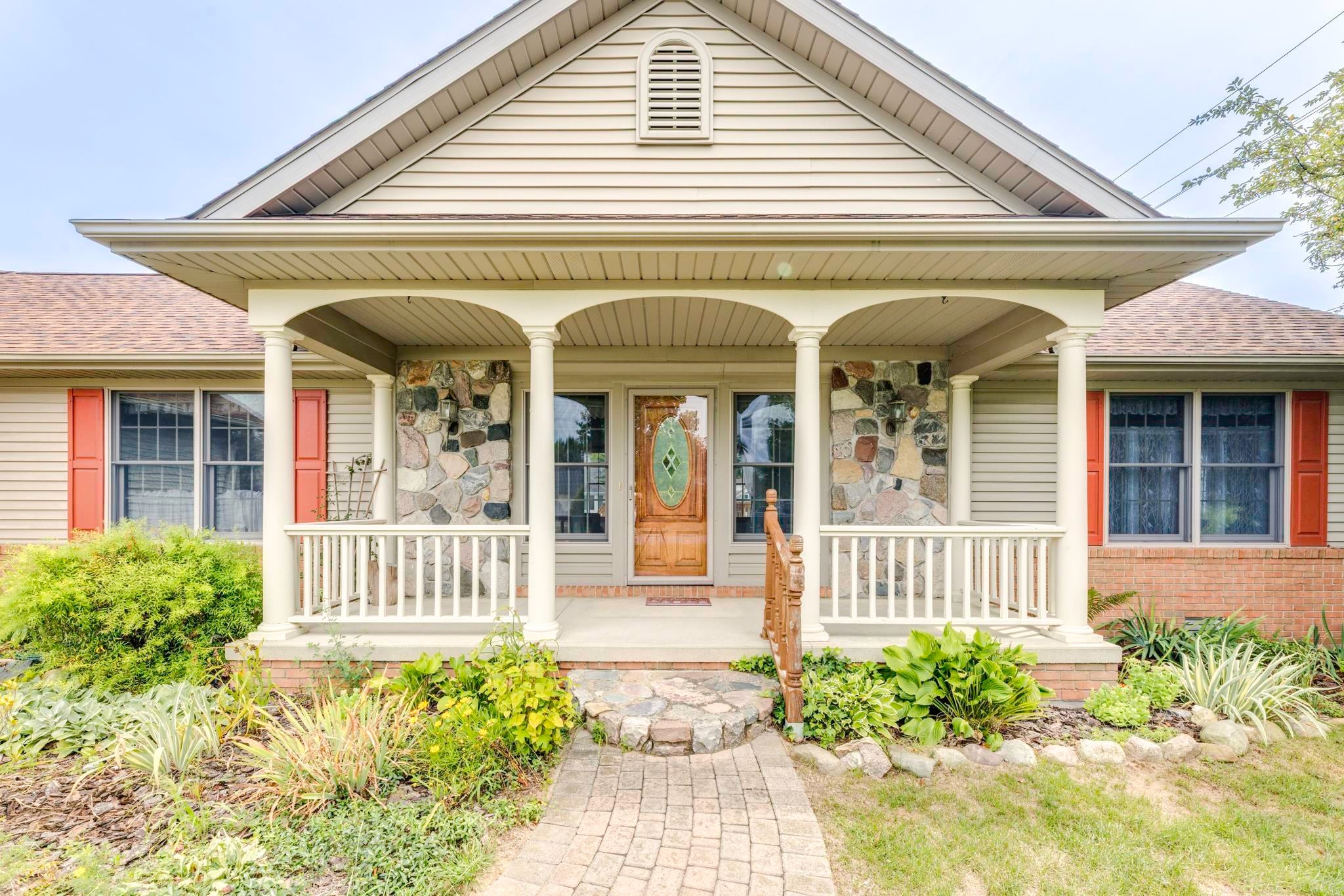 5401 William Drive