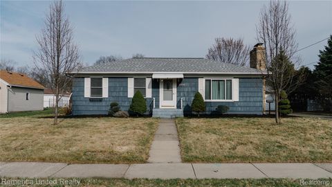 3332 McKee Avenue SW Wyoming City MI 49509