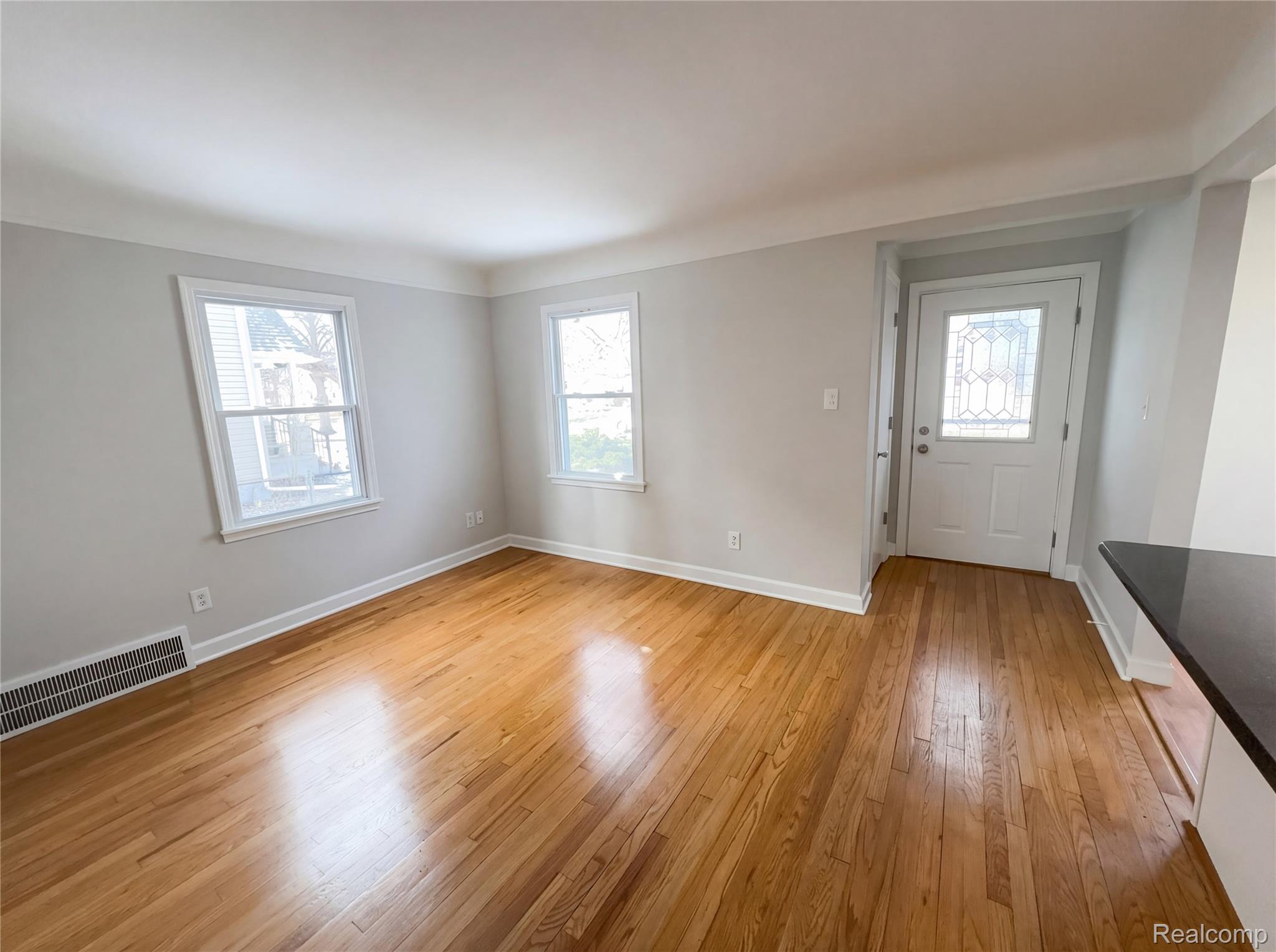 1824 E Hudson Avenue