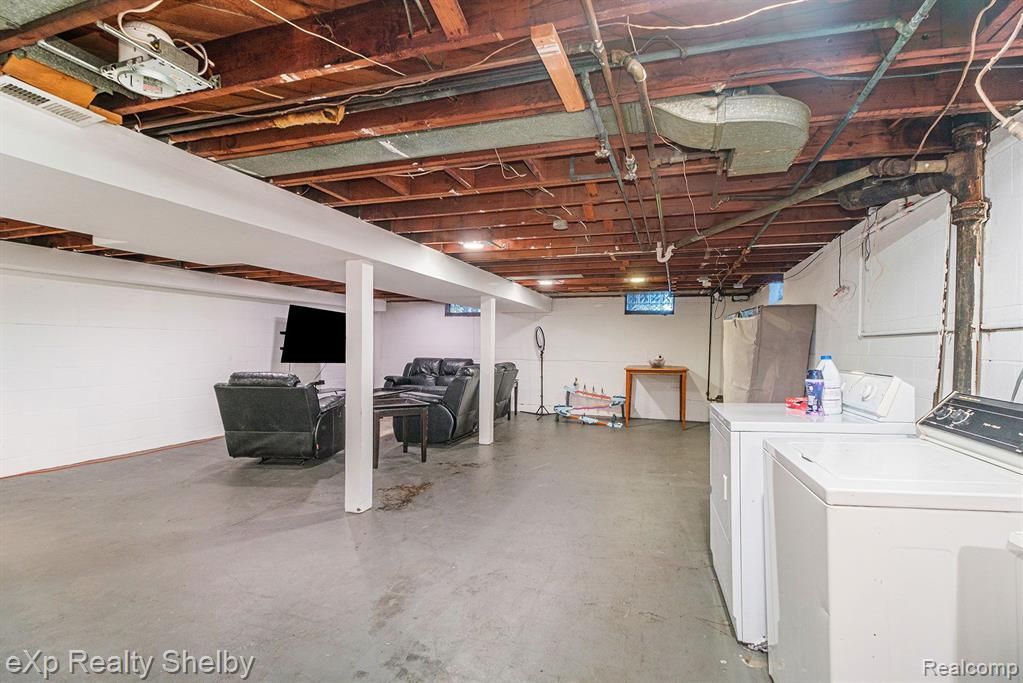 19000 ROSETTA Avenue