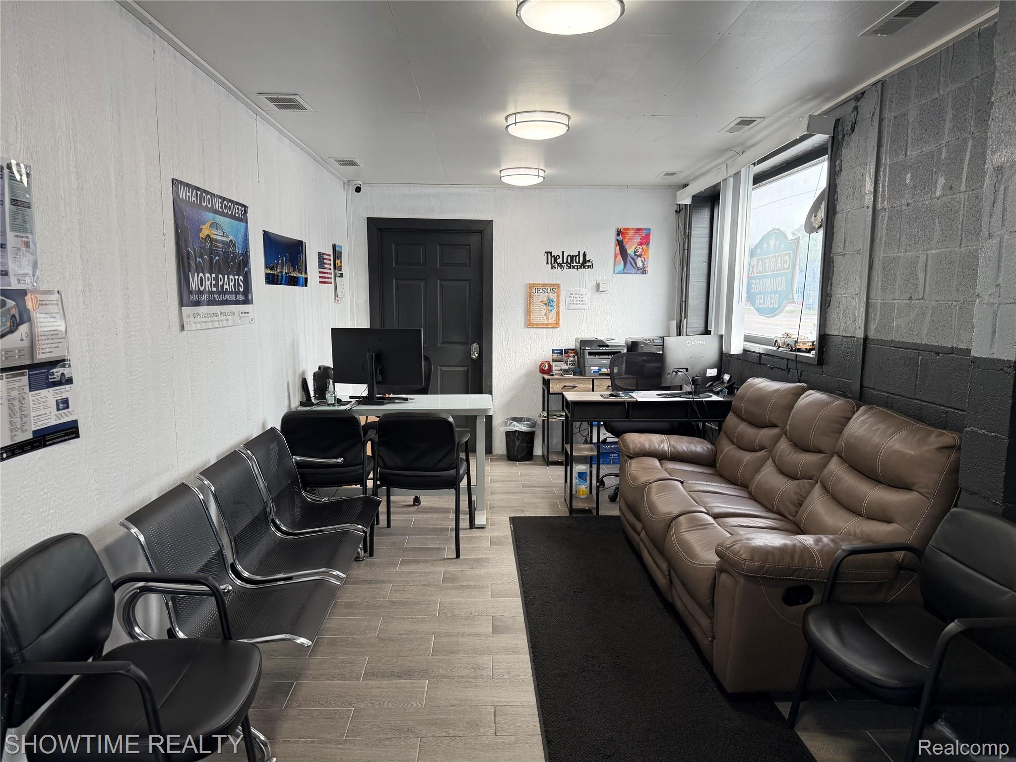 22031 Dequindre Road