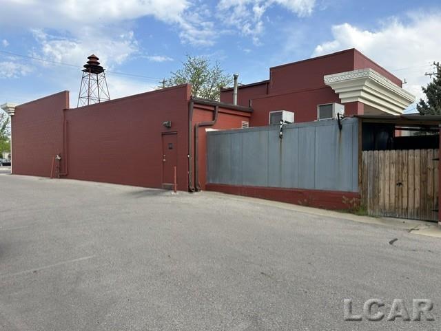 110 S Evans Street