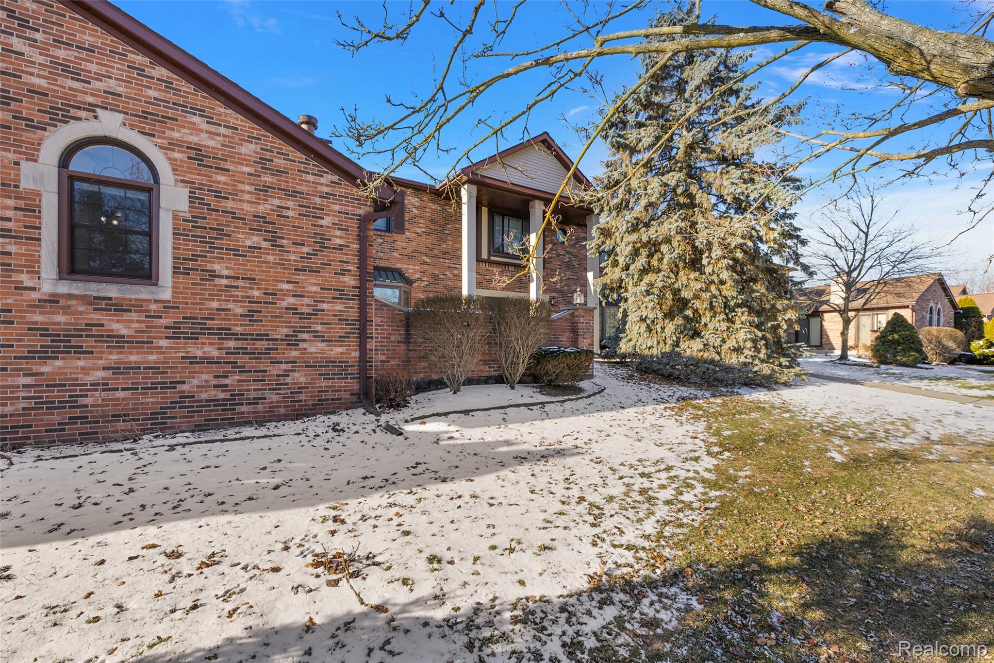 2322 London Bridge Drive 60